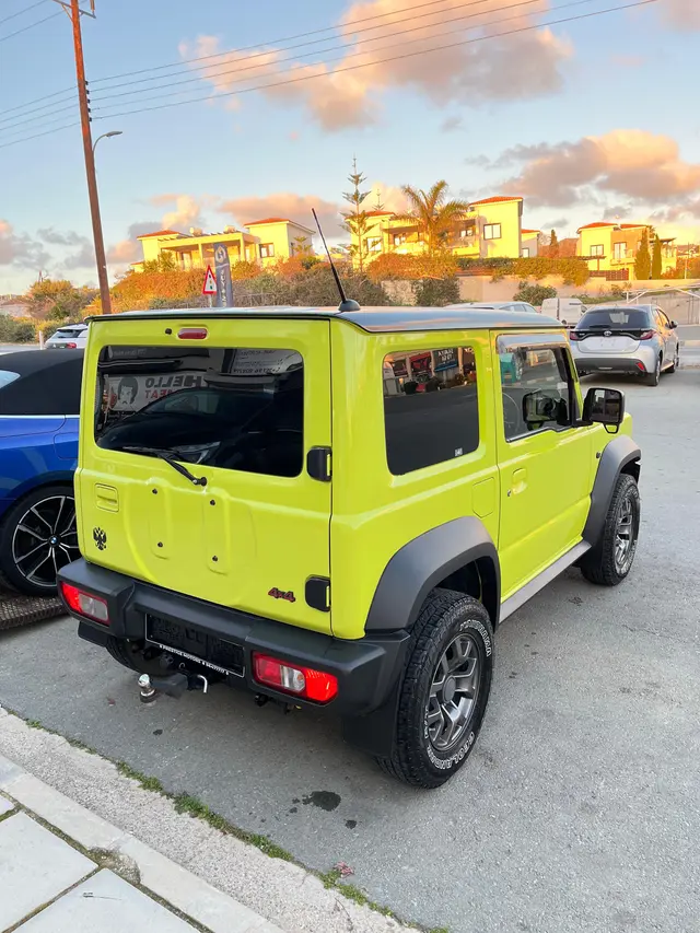 2021 Suzuki Jimny — photo 4 of 7