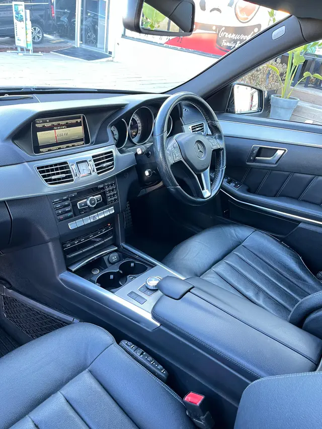 2014 Mercedes-Benz E250 CDI — photo 6 of 8