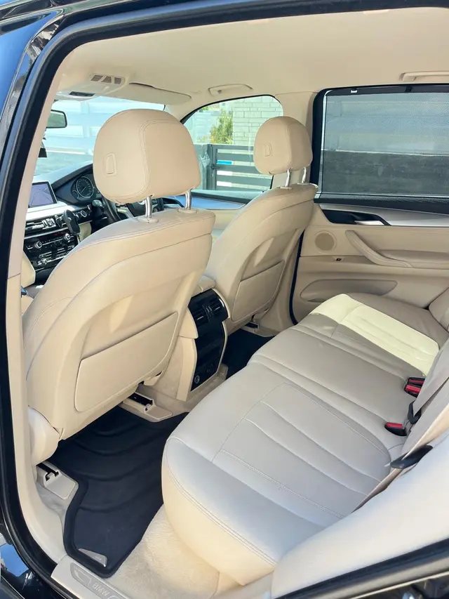 2017 BMW X5 xDrive30d — photo 7 of 8