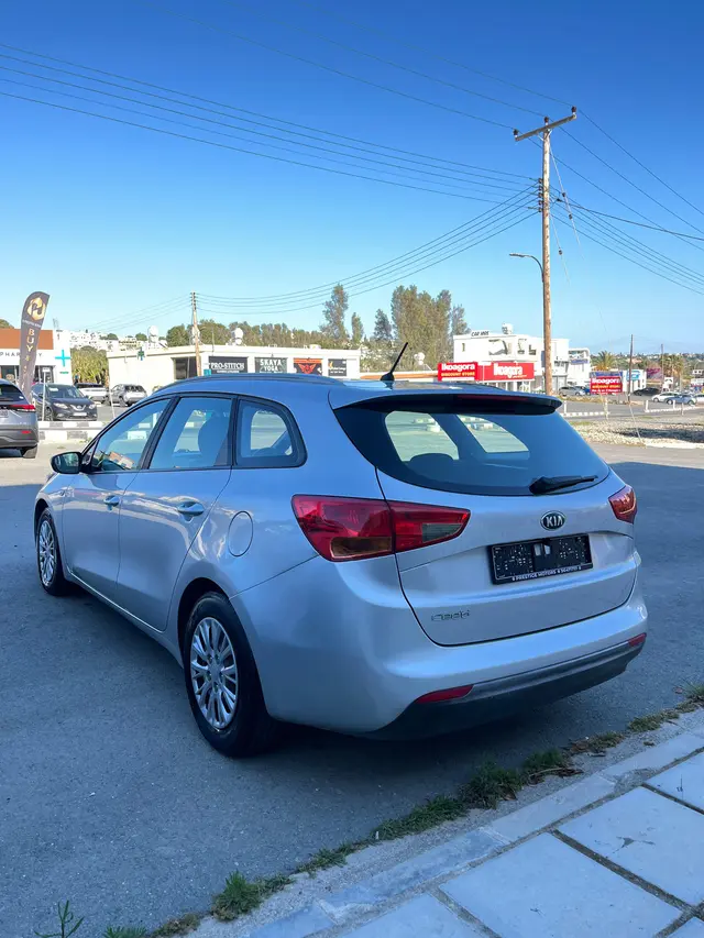 2017 Kia Ceed — photo 3 of 8