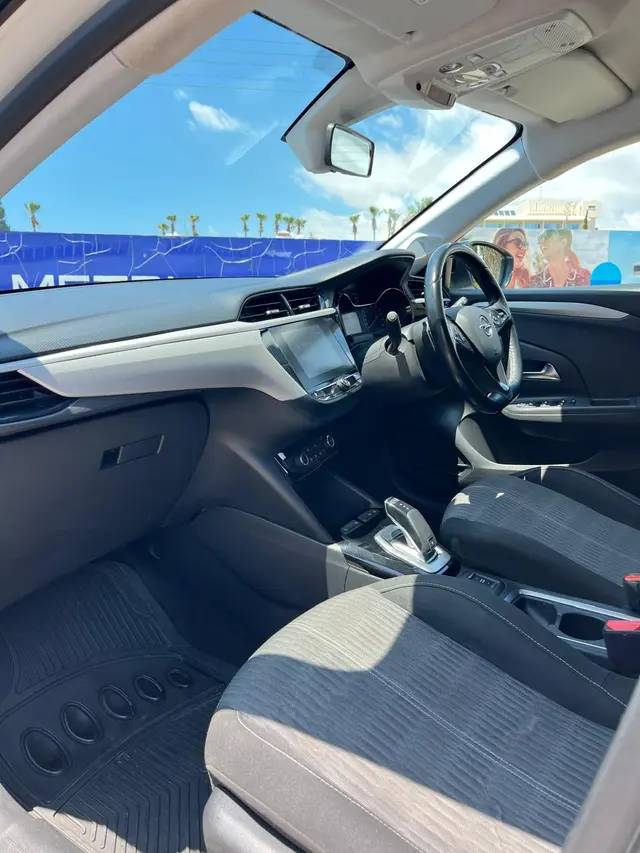 2021 Opel Corsa — photo 5 of 8