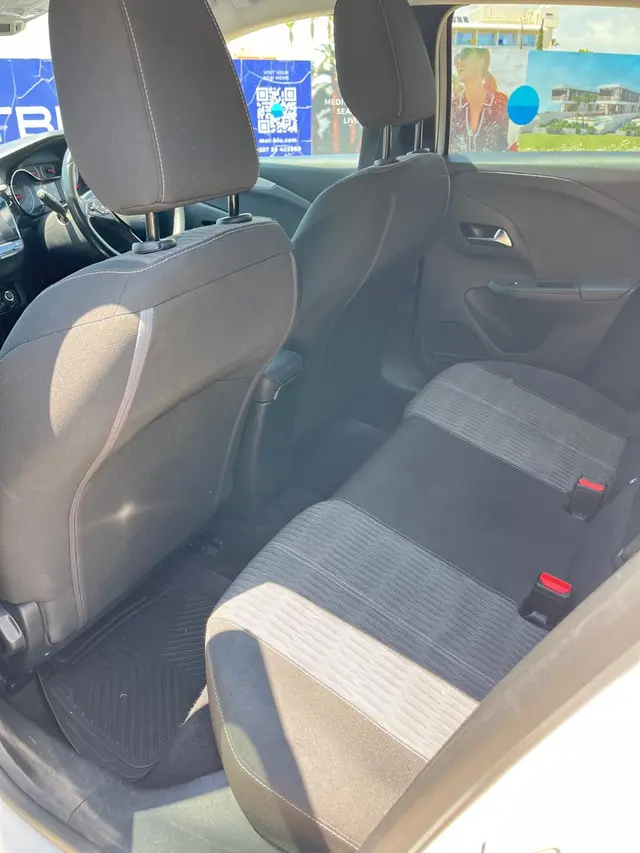2021 Opel Corsa — photo 7 of 8