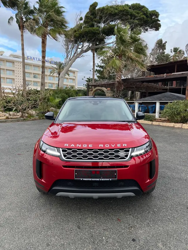 2020 Range Rover Evoque — photo 3 of 8