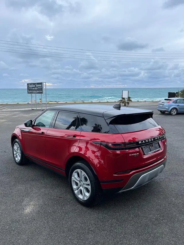 2020 Range Rover Evoque — photo 4 of 8