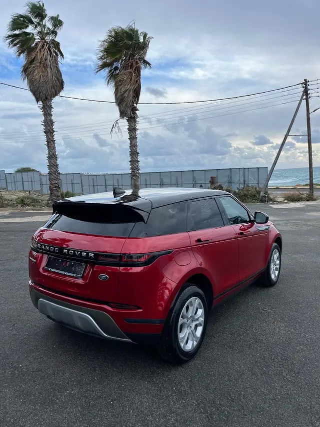 2020 Range Rover Evoque — photo 5 of 8
